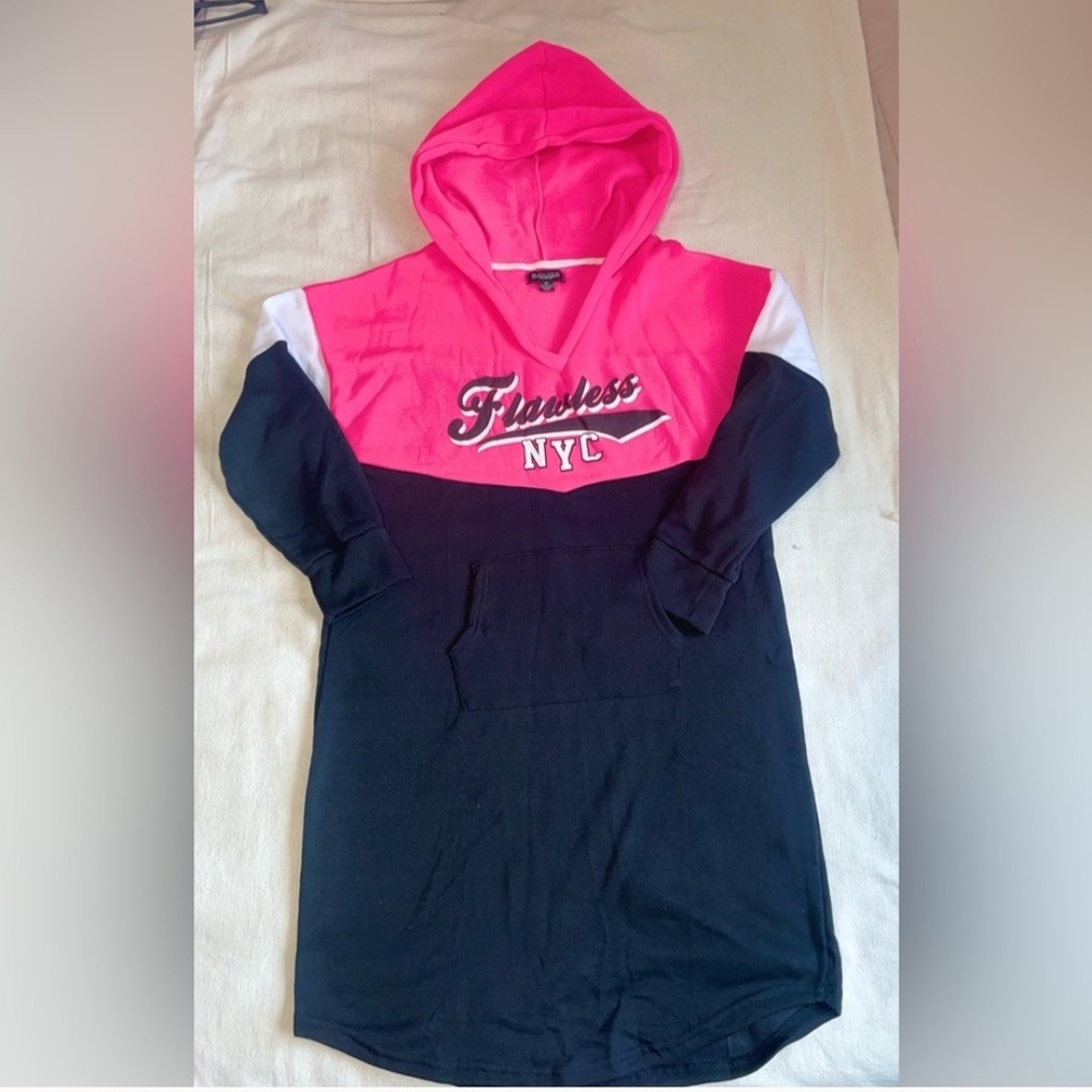 NWOT Rouge Dress Heating Hoddie Size 2x